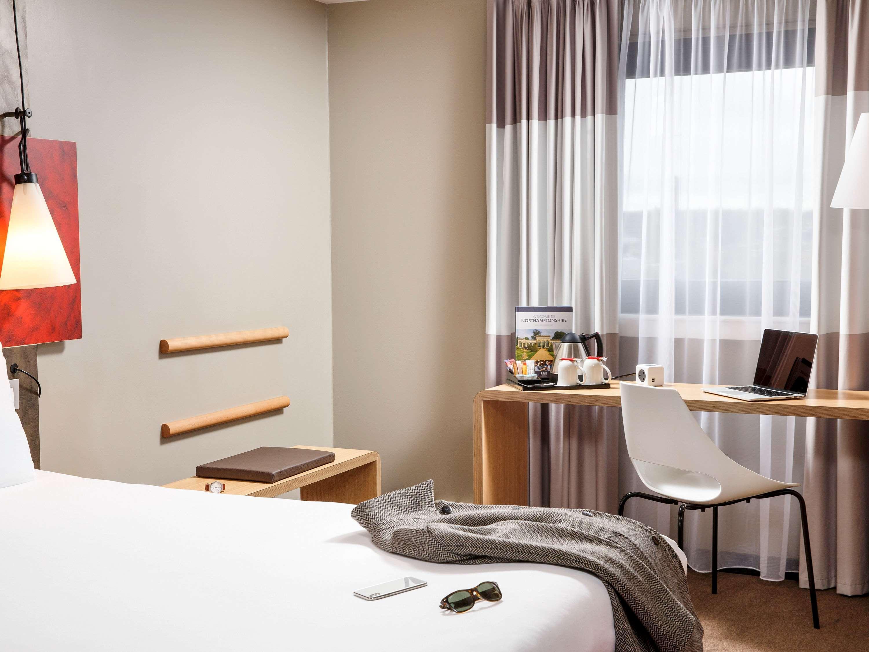 Ibis Hotel Northampton Centre Екстер'єр фото