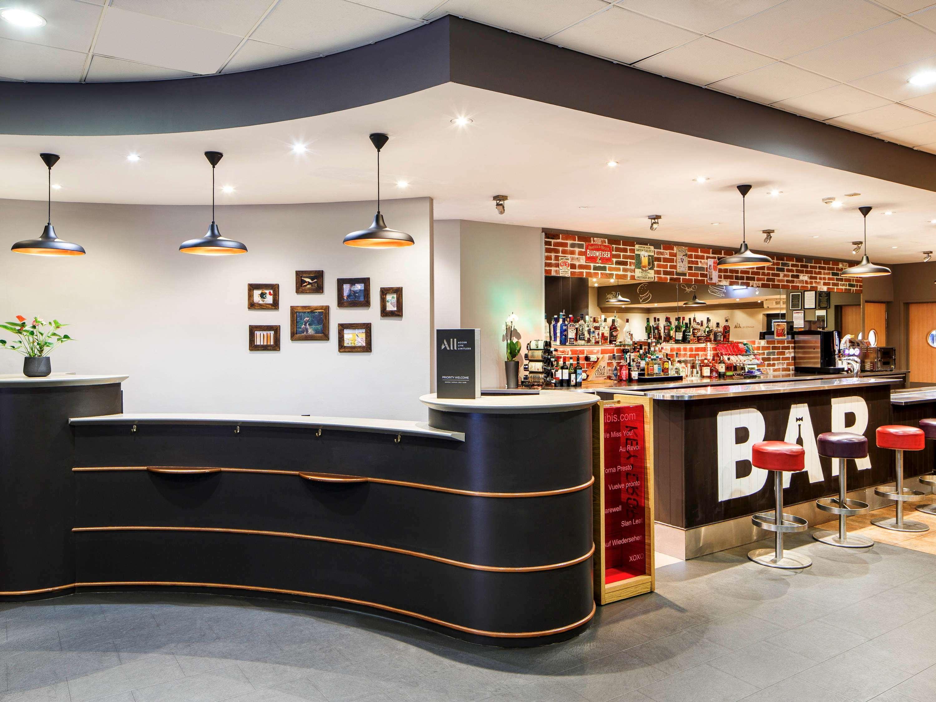 Ibis Hotel Northampton Centre Екстер'єр фото