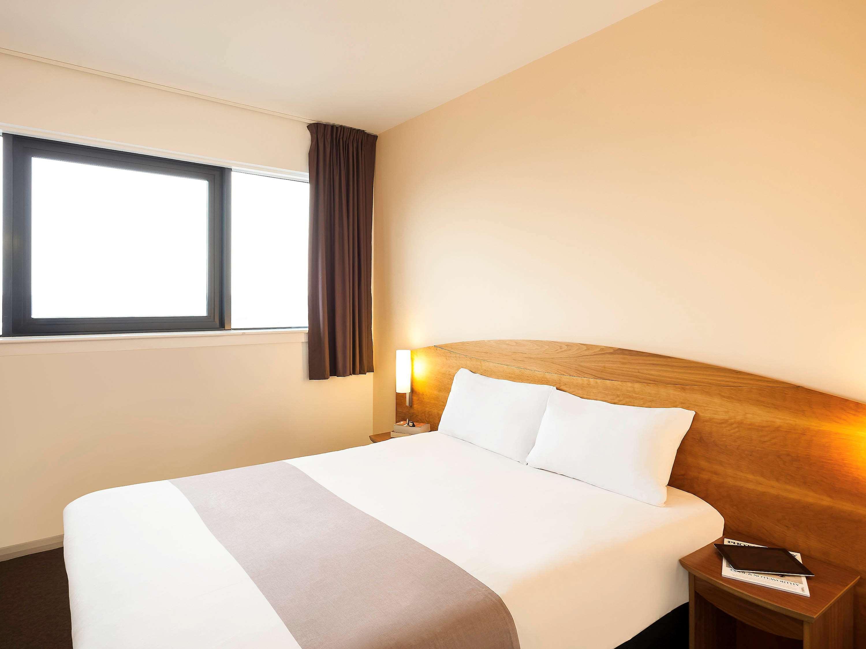 Ibis Hotel Northampton Centre Екстер'єр фото