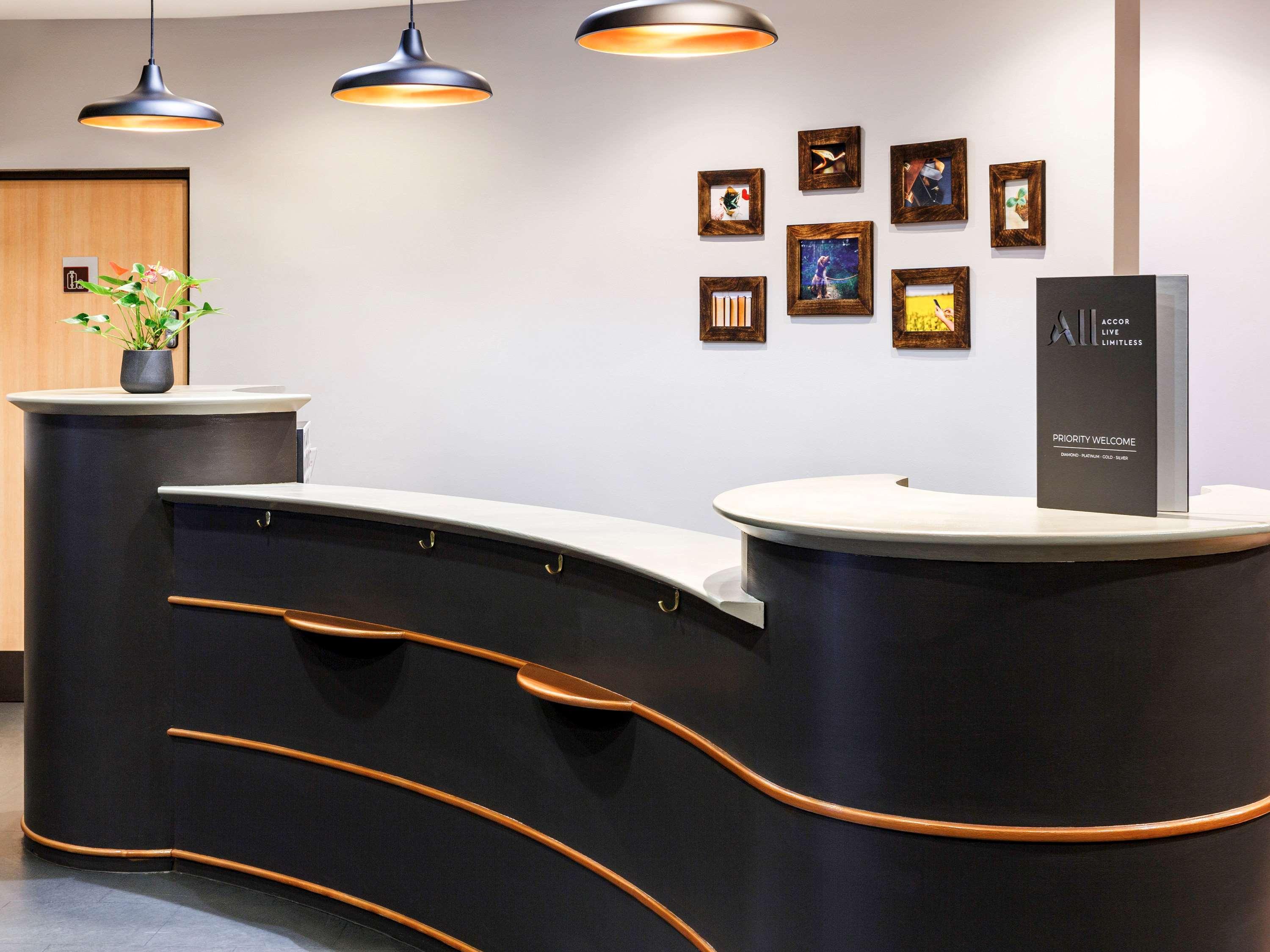 Ibis Hotel Northampton Centre Екстер'єр фото