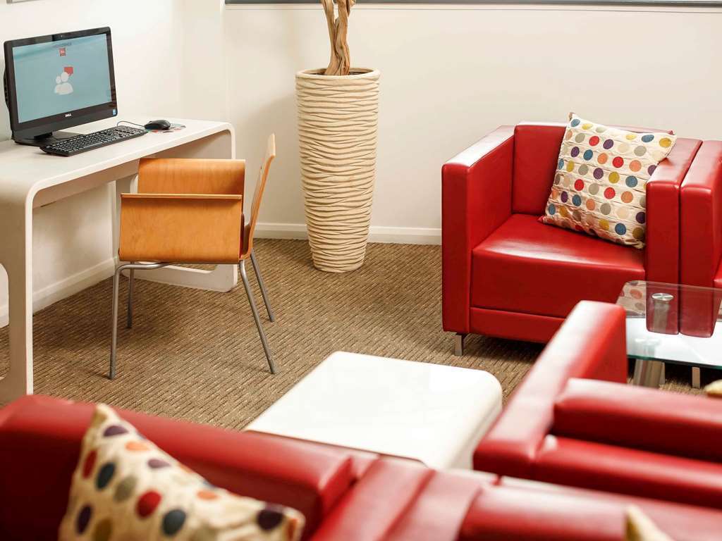 Ibis Hotel Northampton Centre Екстер'єр фото