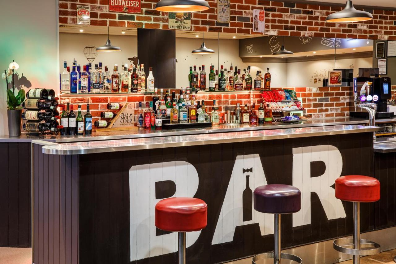 Ibis Hotel Northampton Centre Екстер'єр фото